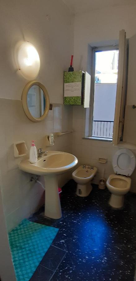 Stanza Privata In Appartamento Per Smart Working, Digital Nomads O Coliving Apartment *